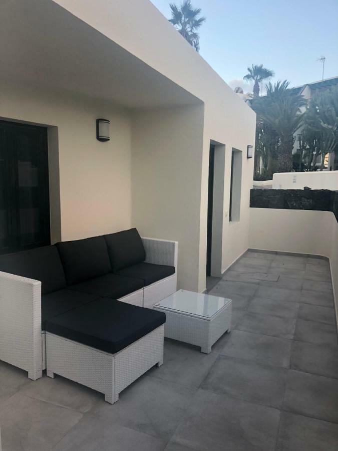Luxury Casa Playa Roca Bord De Mer Costa Teguise Exterior photo